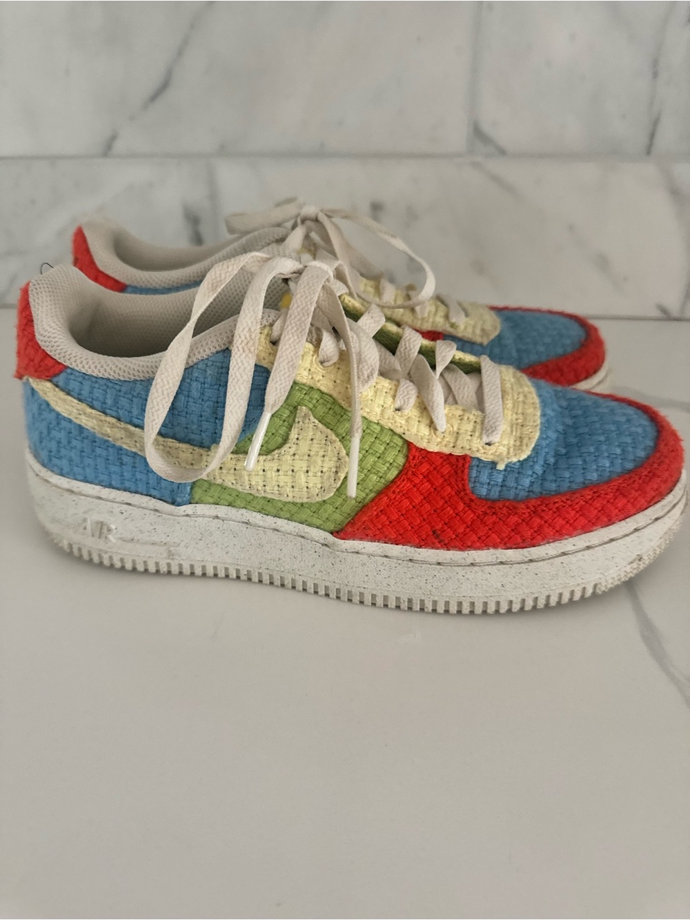 Nike Kids Multicolor Woven Low-Top Sneakers — Red, Blue, Green, Cream